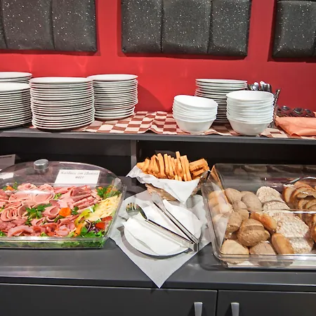 Akord - Free Parking & Metro Access 3* 소피아