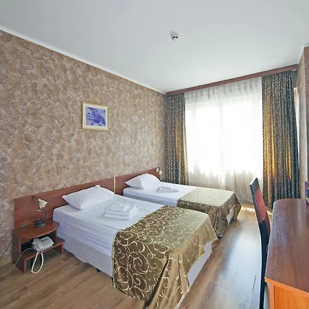 Akord - Free Parking & Metro Access 3*