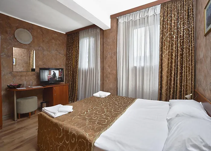 Akord - Free Parking & Metro Access 3* Sofia