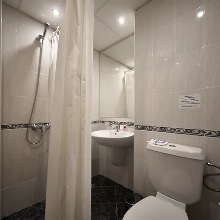 Akord - Free Parking & Metro Access Hotel Sofia