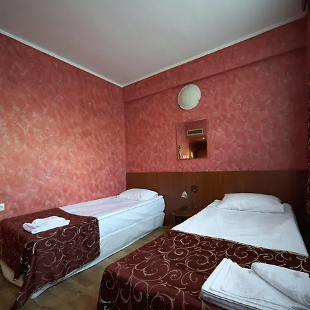 Hotel Akord - Free Parking & Metro Access Sofia