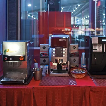 Akord - Free Parking & Metro Access