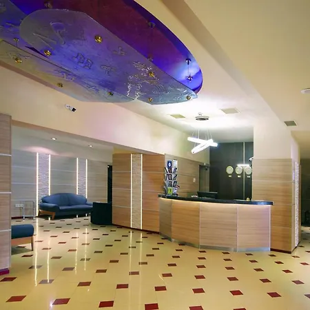 Akord - Free Parking & Metro Access Hotel