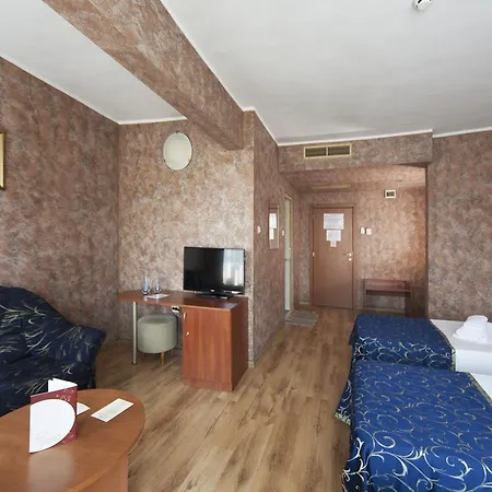 Akord - Free Parking & Metro Access