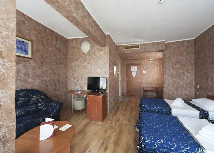 Akord - Free Parking & Metro Access